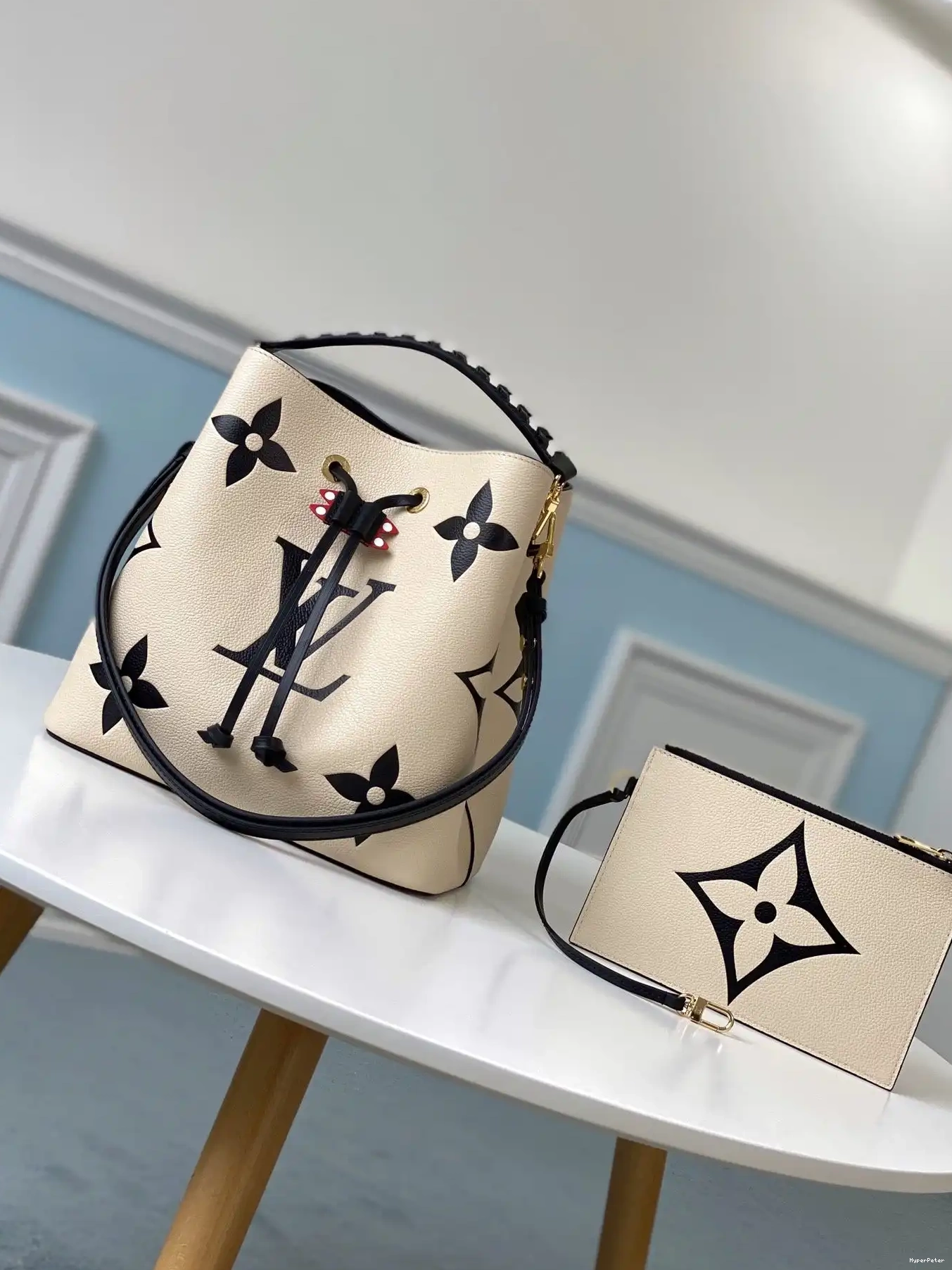LOUIS VUITTON NÉONOÉ 0514